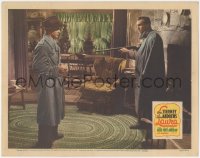 5b0840 LAURA LC 1944 Vincent Price holds shotgun on Dana Andrews in trenchcoat & fedora, Preminger!