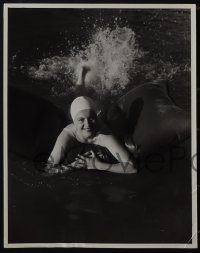 5b1711 OLIVIA DE HAVILLAND 2 from 8x10 to 7.75x11 stills 1930s enjoying swim at Palm Springs, golf!