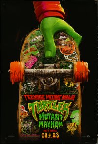 5c0886 TEENAGE MUTANT NINJA TURTLES: MUTANT MAYHEM teaser DS 1sh 2023 skate board, cowabunga!