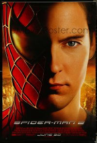 5g1004 SPIDER-MAN 2 advance DS 1sh 2004 great close-up image of Tobey Maguire in the title role!