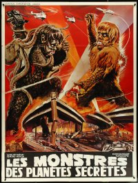 5h0143 WAR OF THE GARGANTUAS French 1p R1970s different art of giant monsters battling over city!