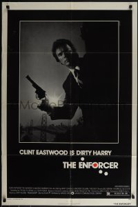 5j0922 ENFORCER 1sh 1976 classic image of Clint Eastwood as Dirty Harry holding .44 magnum!