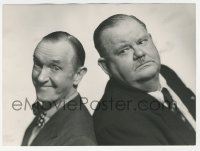 5j1714 LAUREL & HARDY English 6x8.25 news photo 1953 great portrait of Stan & Ollie back to back!