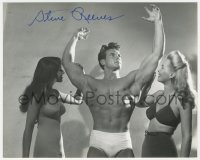 5j0279 STEVE REEVES signed 8x10 REPRO photo 1990s showing off his huge muscles to two sexy ladies!