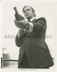 5r1779 GET CARTER 8x10.25 still 1971 best close up of assassin Michael Caine pointing shotgun!