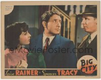 5r1156 BIG CITY LC 1937 Luise Rainer watches cab driver Spencer Tracy get told the war is on!