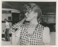 5t1364 SPELLBOUND candid 8.25x10 still 1945 c/u of Ingrid Bergman enjoying a soda on set, Hitchcock!