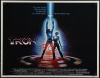 5w0546 TRON 1/2sh 1982 Walt Disney sci-fi, Jeff Bridges in a computer, cool special effects!