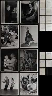 5x0386 LOT OF 21 MGM CANDID DELUXE 8X10 PHOTOS 1940s-1950s Kirk Douglas & others behind the scenes!