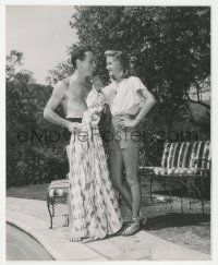 5y1657 HUMPHREY BOGART/LAUREN BACALL 7.75x9.75 still 1947 he's barechested with her by their pool!