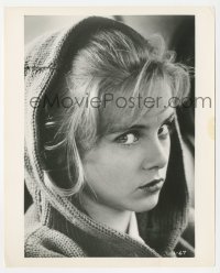 5y1680 LOLITA candid 8x10 still 1962 great close up of Sue Lyon wearing hoodie, Stanley Kubrick!