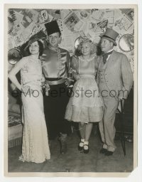 5y1710 NANCY CARROLL/TOBY WING/JACK OAKIE 7x9 news photo 1934 costume party at Carl Laemmle's house!