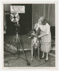 5y1727 REAR WINDOW candid 8x10 still 1954 Grace Kelly shushing her Great Dane dog on sound stage!