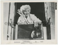 5y1741 SEVEN YEAR ITCH 8x10 still 1955 iconic image of Marilyn holding shoes at apartment window!