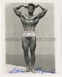 5y0130 STEVE REEVES signed 8x10 REPRO photo 1980s showing off his incredible physique by the ocean!