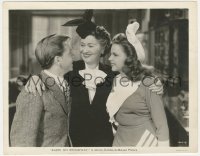 6b1161 BABES ON BROADWAY 8x10.25 still 1941 Judy Garland, Mickey Rooney & happy Fay Bainter!