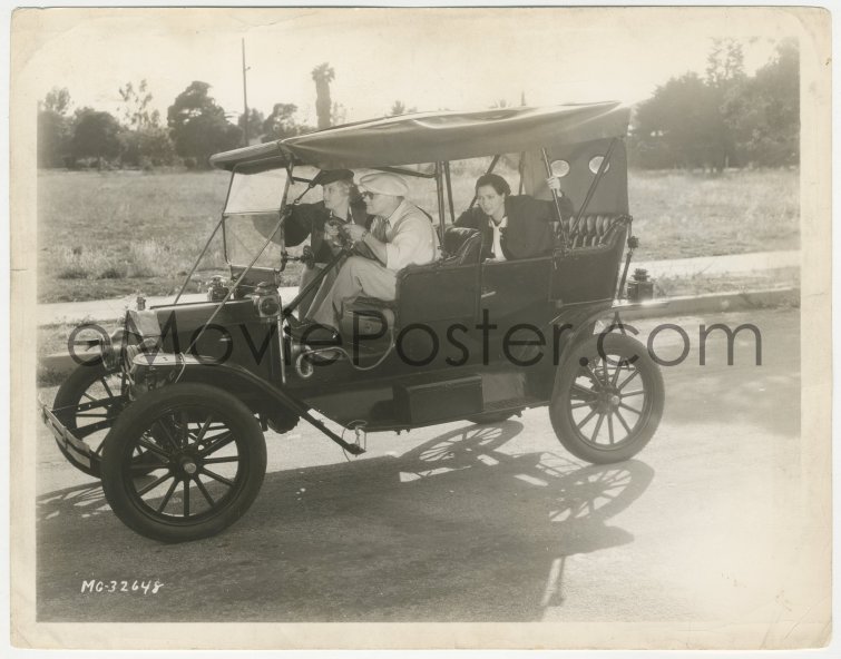 6f1558 THELMA TODD/PATSY KELLY candid 8x10.25 still 1930s riding in car ...