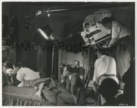 6p0384 HOLD YOUR MAN candid deluxe 10.75x13.75 still 1933 Jean Harlow & Clark Gable filmed in bed!