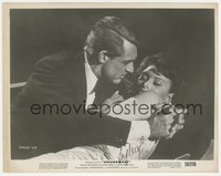 6t0103 SOPHIA LOREN signed 8x10.25 still 1958 romantic close up with Cary Grant in Houseboat!