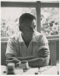 6t0104 STANLEY KRAMER signed 7.5x9.25 still 1960s candid close up of the major director/producer!