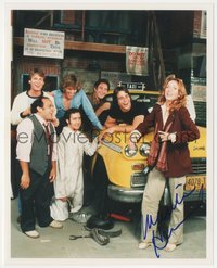 6t0191 MARILU HENNER signed color 8x10 REPRO photo 2002 great portrait with the cast of Taxi!