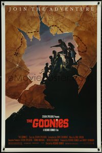 6w0437 GOONIES 1sh 1985 Josh Brolin, teen adventure classic, cool treasure map art by John Alvin!