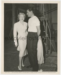 6y1652 TOUCH OF EVIL candid 8x10 still 1958 Marlene Dietrich & Charlton Heston between scenes!