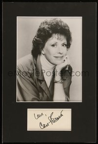 6y0018 CAROL BURNETT signed 3x5 index card in 10x15 display 1980s ready to frame on your wall!