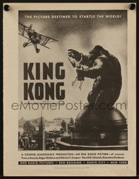 6y0268 KING KONG magazine page 1933 art of the giant ape holding Fay Wray on Empire State Building!