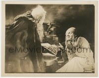 7b1461 FAUST 8x10.25 still 1926 Emil Jannings as Mephistopholes looking up at Gosta Ekman, Murnau!