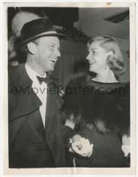 7b1405 FRANK SINATRA/LAUREN BACALL 7x9 news photo 1958 Parsons says Bogart's widow is to marry him!