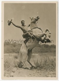 7b1362 JOHN WAYNE French 5x7 news photo 1930s super young cowboy portrait on his rearing horse!