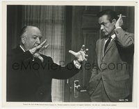 7b1438 MARNIE candid 8.25x10 still 1964 Alfred Hitchcock goes over a scene with Sean Connery!