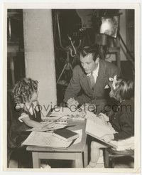 7b1431 NOW & FOREVER candid 7x8.75 news photo 1934 Gary Cooper teaches Shirley Temple how to draw!