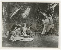 7b1381 QUEEN OF OUTER SPACE 8.25x10 still 1958 Zsa Zsa Gabor & beauties of Venus seduce astronauts!