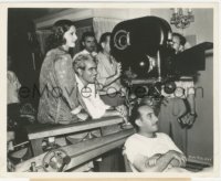 7b1376 MAD MISS MANTON candid 8x10 still 1938 Stanwyck & director Jason behind camera by Hendrickson!