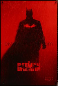 7c0253 BATMAN teaser DS 1sh 2022 full-length Robert Pattinson in the title role in the rain!