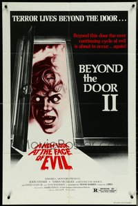 7d0376 LOT OF 31 FOLDED BEYOND THE DOOR II ONE-SHEETS 1978 a new look at the face of evil!