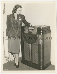 7f1439 BARBARA STANWYCK 7.75x10 still 1940 admiring her new Majestic Radio-Photograph Console!