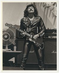 7f1442 BLACK SABBATH 8x10 still 1980 Tony Iommi playing guitar at Day on the Green by Greg Myhra!