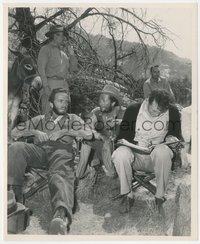 7f1489 TREASURE OF THE SIERRA MADRE candid 8x10 still 1948 Humphrey Bogart, Tim Holt & John Huston!