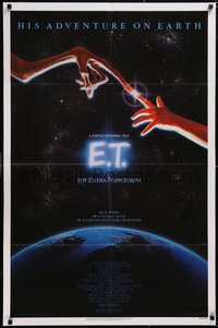 7f1028 E.T. THE EXTRA TERRESTRIAL studio style 1sh 1983 Steven Spielberg, John Alvin art over Earth!