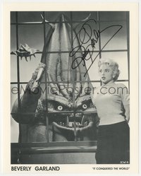 7f0044 BEVERLY GARLAND signed 8x10 publicity photo 1980s c/u by monster from It Conquered the World!