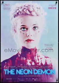 7g0132 NEON DEMON teaser German 2016 Elle Fanning covered in paint, Nicolas Winding Refn!