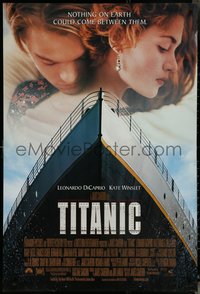 7g0520 TITANIC DS 1sh 1997 Leonardo DiCaprio, Kate Winslet, directed by James Cameron!