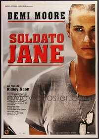 7h0163 LOT OF 17 UNFOLDED G.I. JANE ITALIAN ONE-SHEETS 1997 Demi Moore, directed by Ridley Scott!