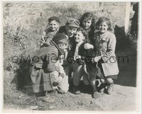 7p1343 ERNIE PYLE 7x8.5 news photo 1944 journalist w/kids in France, Story of G.I. Joe based on him!