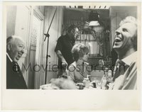 7p1346 FAMILY PLOT candid 8x10.25 still 1976 Alfred Hitchcock & Bruce Dern laughing by Karen Black!