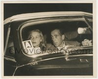 7p1377 HUMPHREY BOGART/LAUREN BACALL 8.25x10 news photo 1945 c/u driving their car by Dallinger!