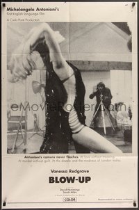 7p0253 BLOW-UP 1sh 1967 Michelangelo Antonioni, David Hemmings photographs sexy Verushka!